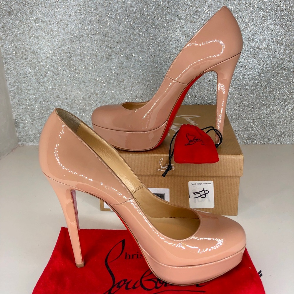 🎈SOLD 🎈Louboutin nude Bianca patent Pumps - Picture 4 of 8